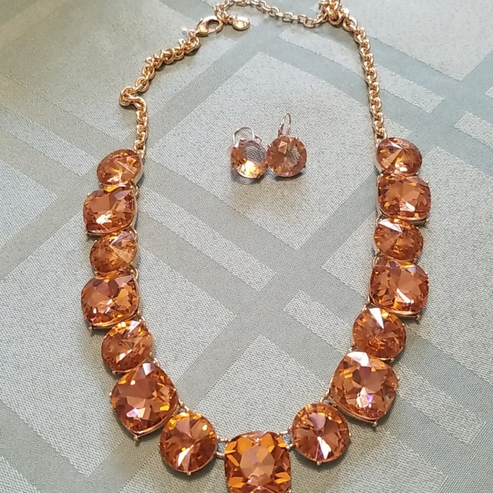 Necklace and earings